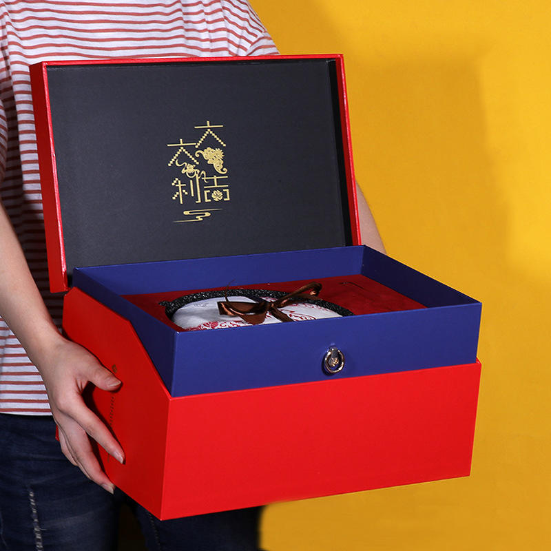 Hong Kong supplier wholesale Eco Friendly Luxury New Year Gift Box Print Gift Box Chinese Happy New Year